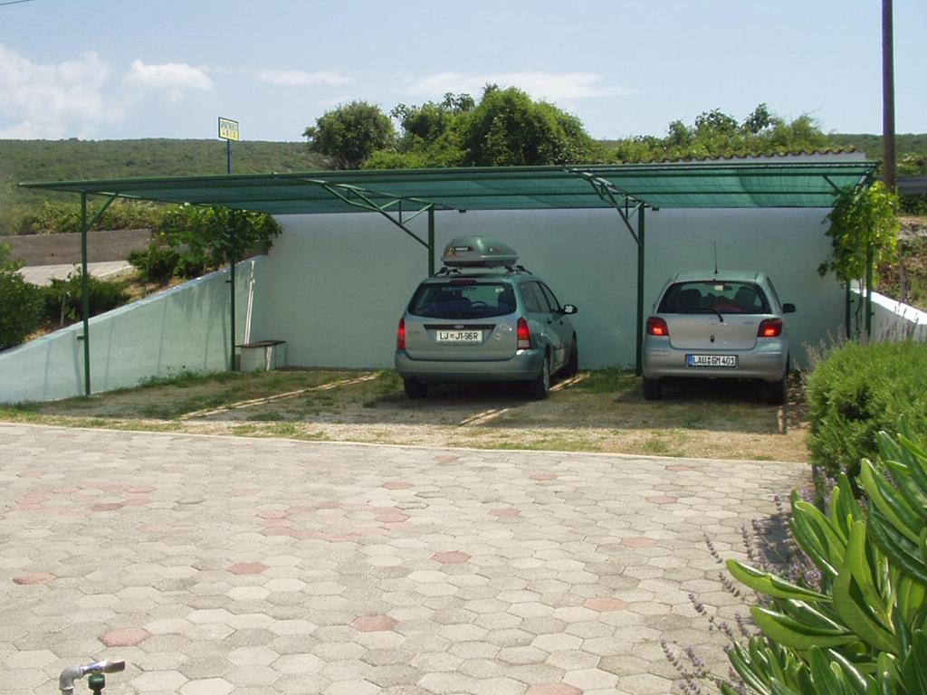 Apartments Mrak Punat Exterior foto
