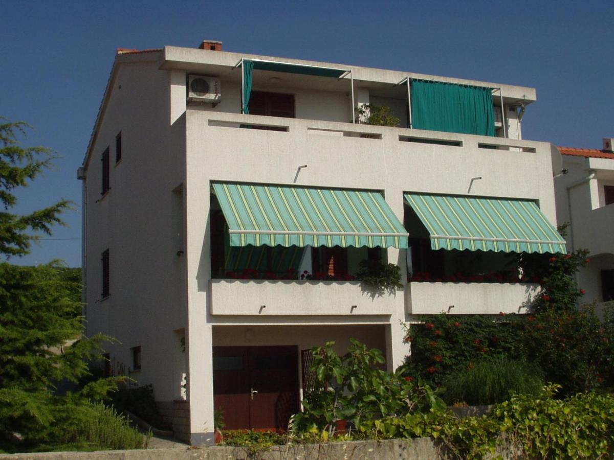 Apartments Mrak Punat Exterior foto